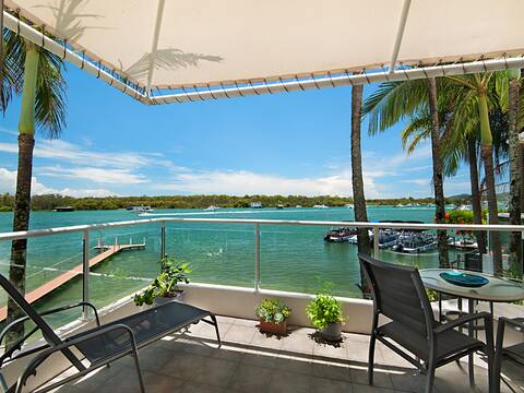 Noosa River Gardens Waterfront Unit