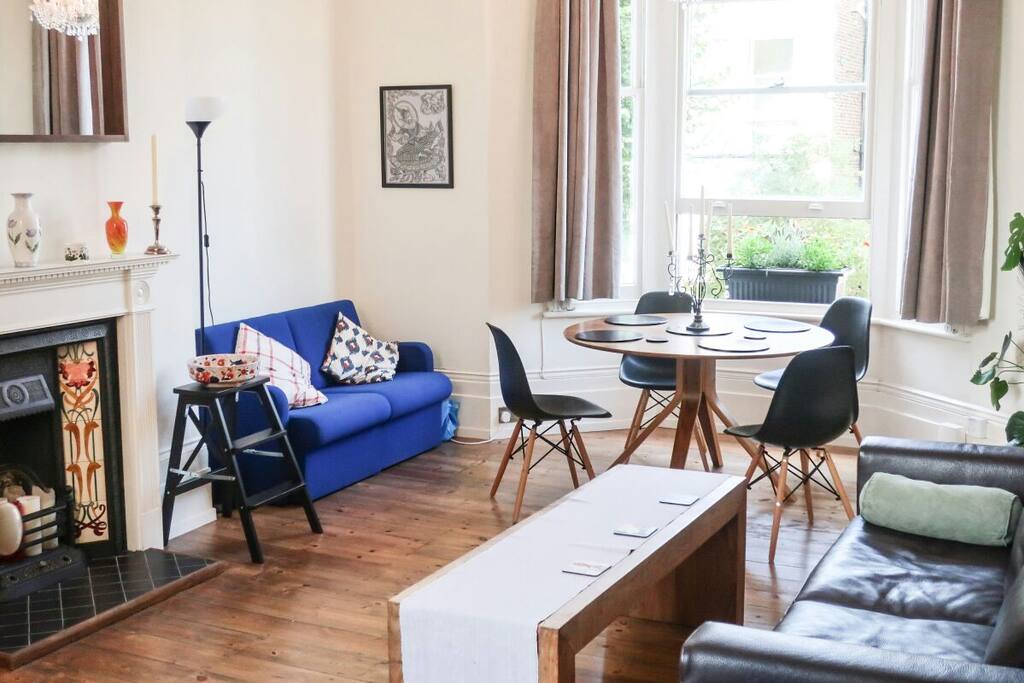 Bright spacious lounge