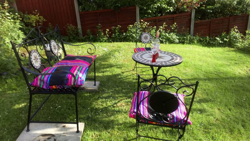Single Room near to Royal Shrewsbury Hospital