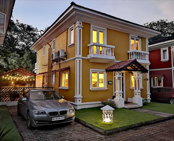 Bollywood Villa / Masti Ki Paathshala - Goa