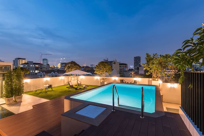 Modern & Luxury Home in the heart of Thonglor gallery image 2