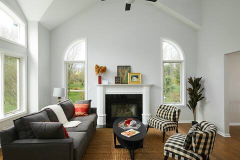 Guest favorite! Quiet setting w/heated pool & more