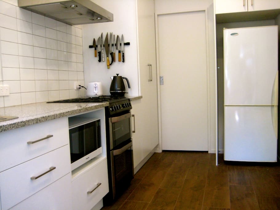Full Kitchen