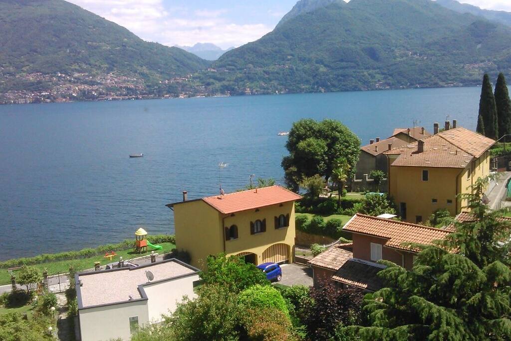 spiaggia e passeggiate sotto casa.