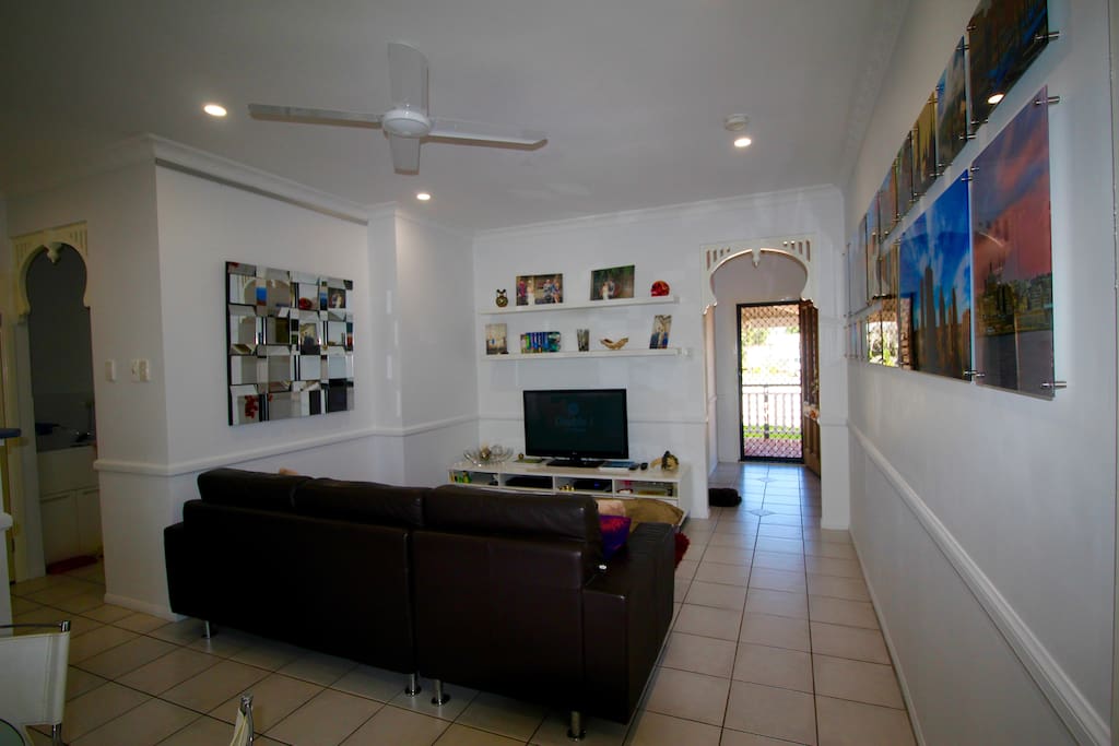 lounge room