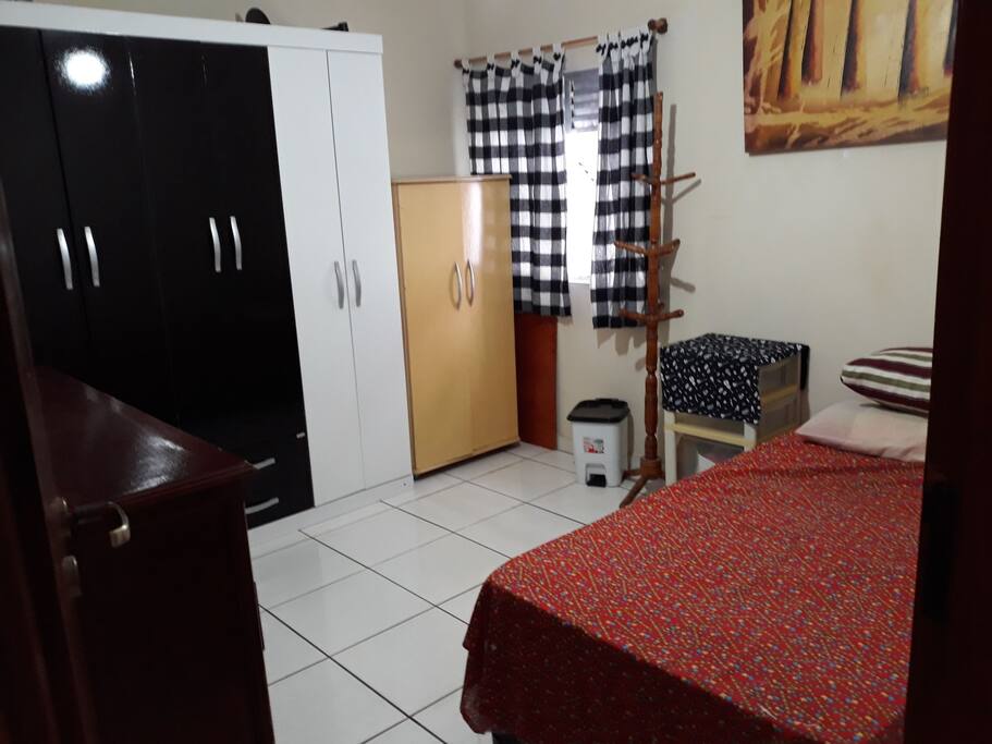 quarto com cama individualizada