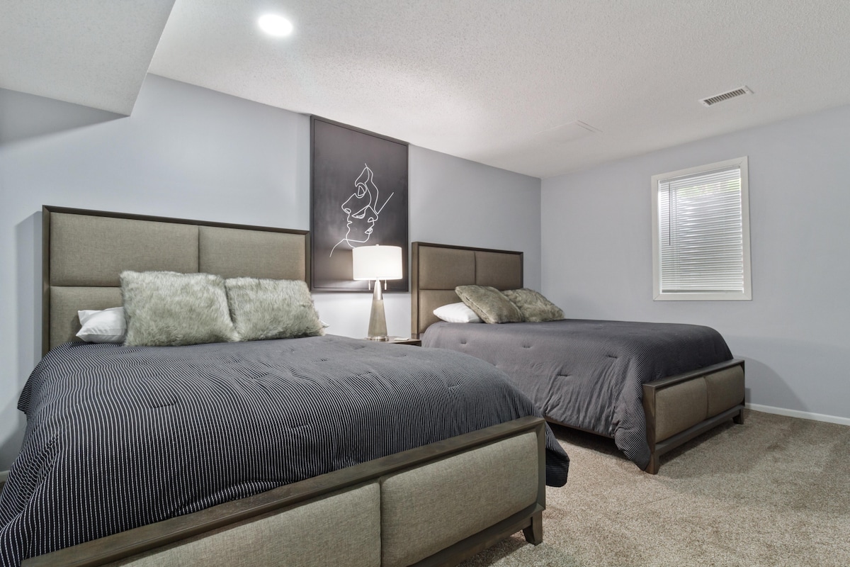 Spavaća soba na donjem katu - 2 bračna kreveta