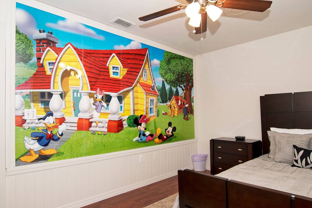 Mickeys Playground