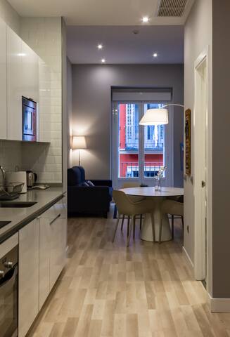 Arenal Suites Gran Vía (2) 2 Hab. + 2 Baños gallery image 4