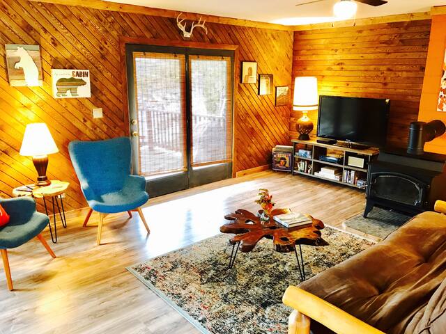 Cool Lakeside Cabin Gunflint Trail Grand Marais Cabins For Rent