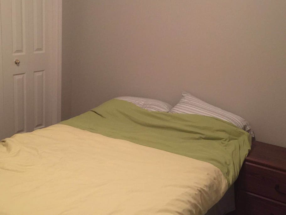 Guest Bedroom (Twin size mattress; Additional Twin air mattress not shown.)