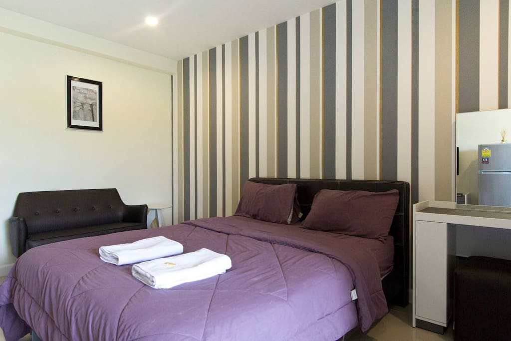 Standard queen size bed