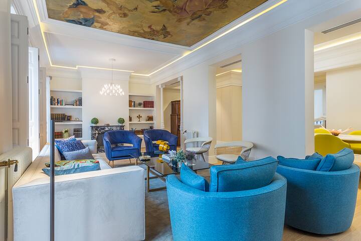 Designer flat in Madrid’s exclusive Salamanca area gallery image 4