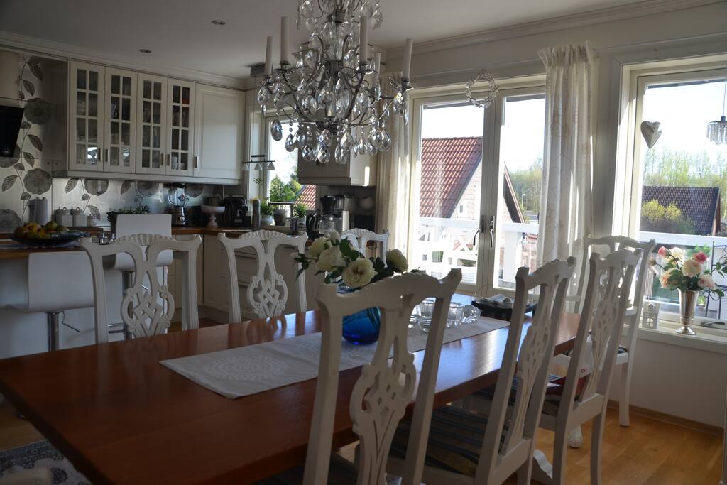 Fully fitted kitchen