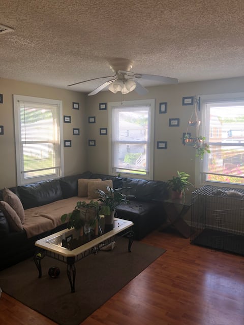 Cozy bedroom near the University of New Orleans