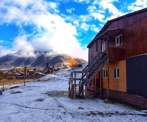 vila latpari in ushguli