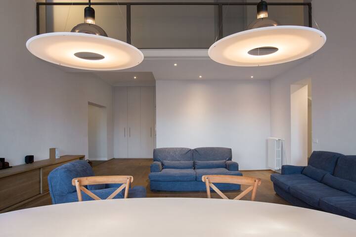 Cozy, spacious, bright: Florence at 360 ° gallery image 3