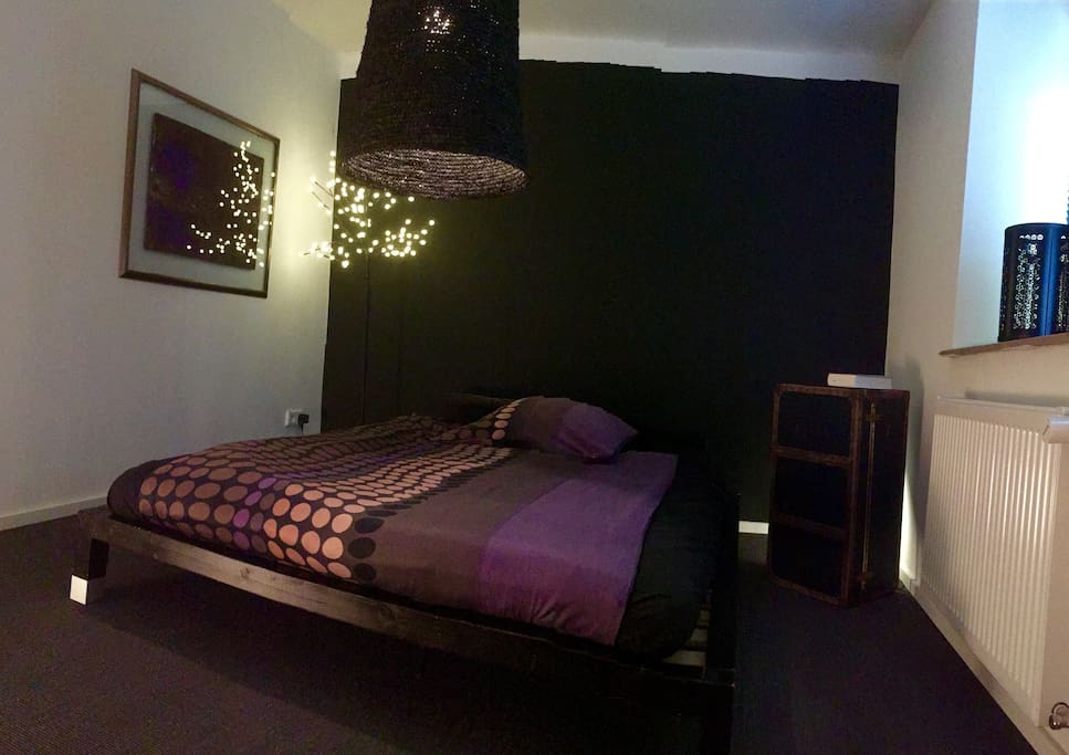 Schlafzimmer in anthrazit