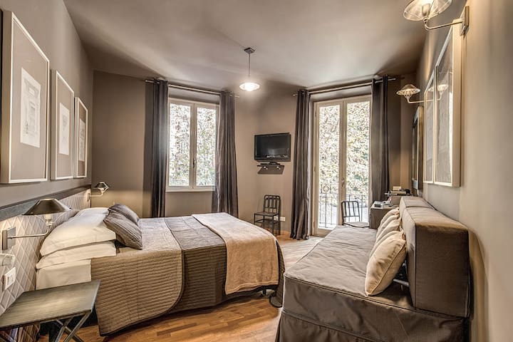 Luxury rooms down town gallery image 2