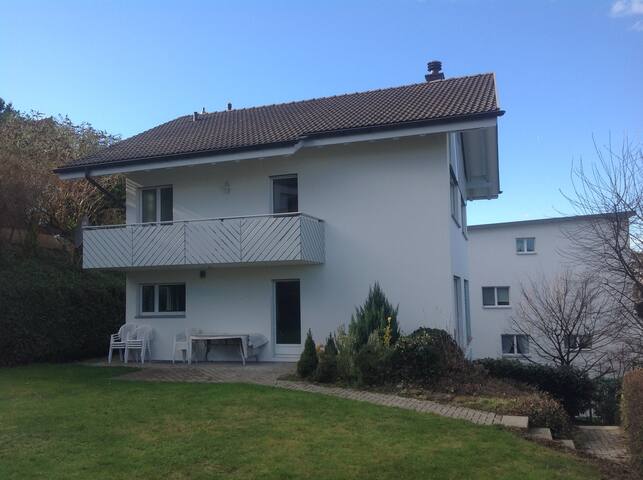 Richterswil, single room on the ground floor.