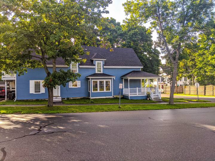 Broadway Getaway Apartments for Rent in Bangor, Maine, United States