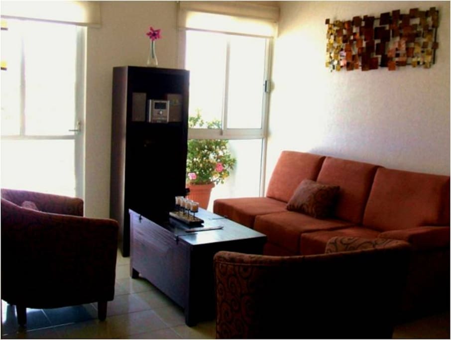 Sala con vista a la terraza.