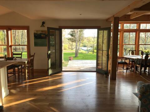 Tranquil & Private Waterfront Great Pond home