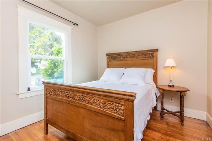 Segundo dormitorio, cama tamaño queen