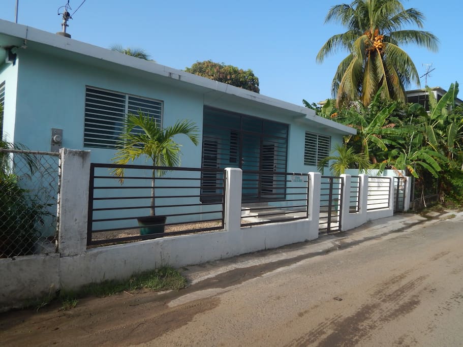 Front of Coco Caribe