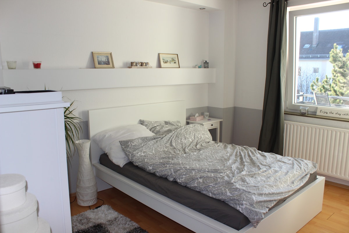 Popular Airbnb listing: Hannover Messe Appartement in Vahrenwald