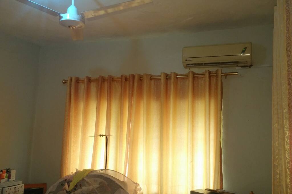 Bed room