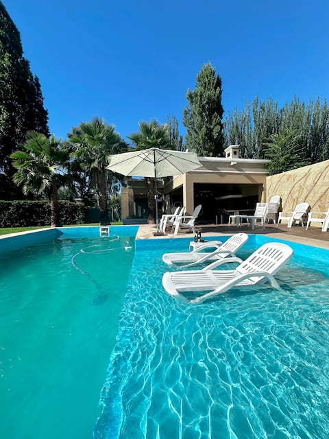 Chacras de Coria Pile Climatizada Temperada