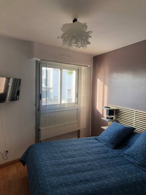 Chambre lit queen size