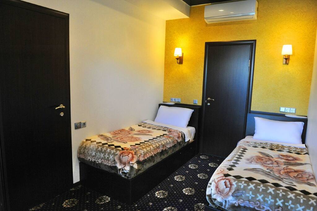Twin room