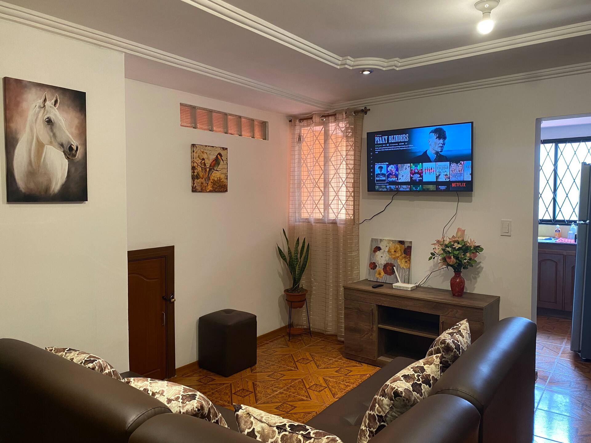 Family: 4 bedrooms and free parking