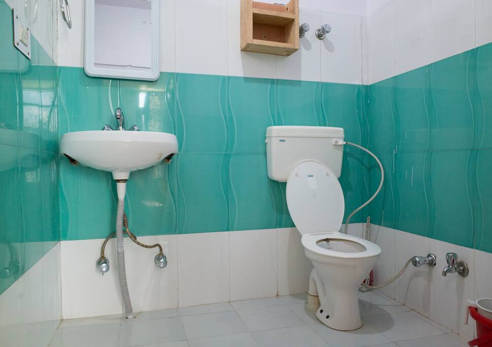 Bathroom with 24/7 hot water