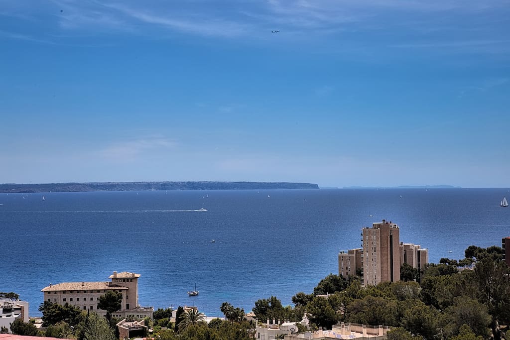 SOAK IN UNMATCHED & SWEEPING VIEWS OF THE MEDITERRANEAN WHILE REVELING IN THE QUIET OF YOUR SURROUNDINGS!