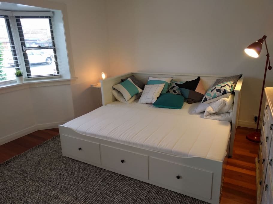 Queen bed