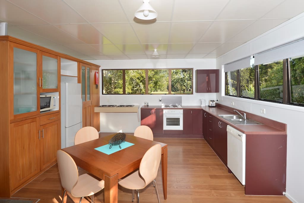 Large Kitchen with Dishwasher