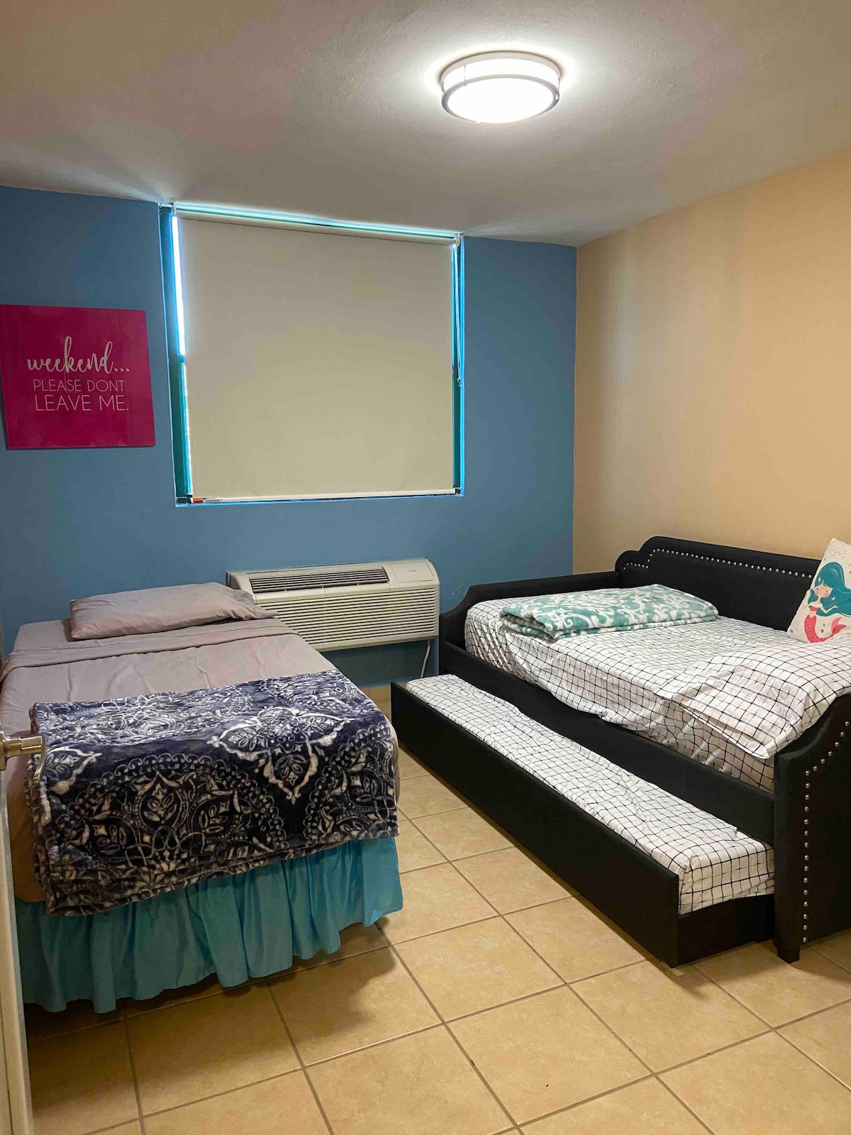 Соба бр. 3 брачен кревет (широк 150-179 см) 3