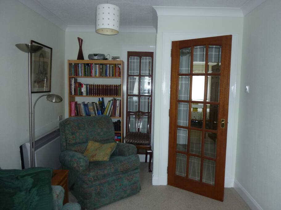 Livingroom corner -perfect for reading