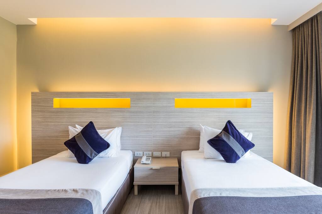 Deluxe Room-Guest Room