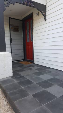 Modern Family home gallery image 5