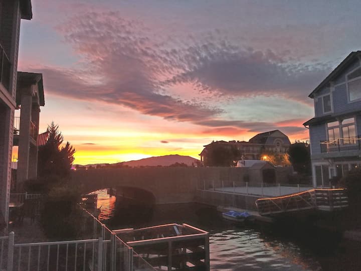 Amazing home at the Sparks Marina!