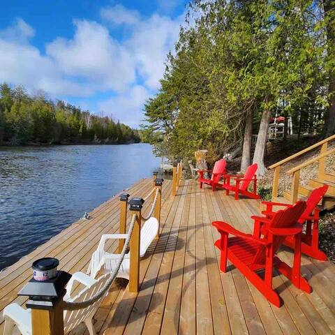 Sauble Shores Waterfront Hideaway