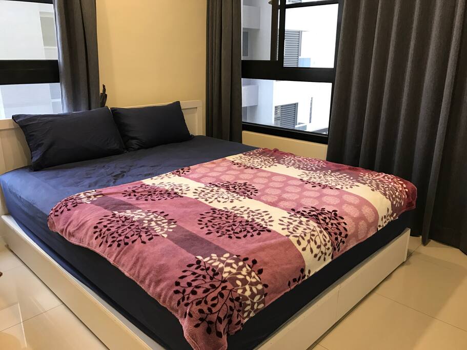 2 large windows in room, great crossbreeze