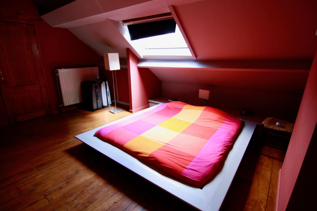 Bedroom Red