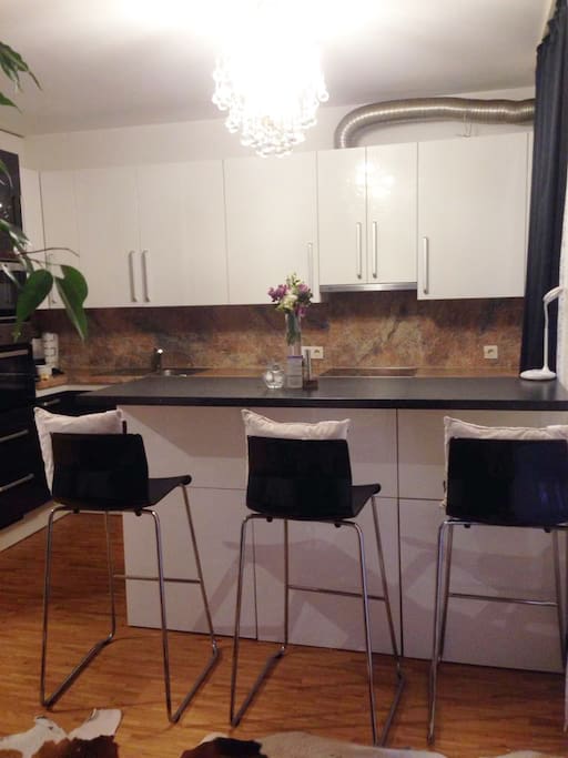 Breakfast Area/ Kitchen