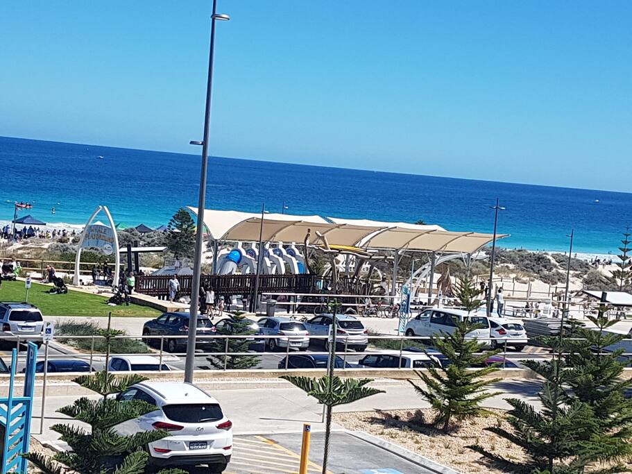 Scarborough Beach whalepark