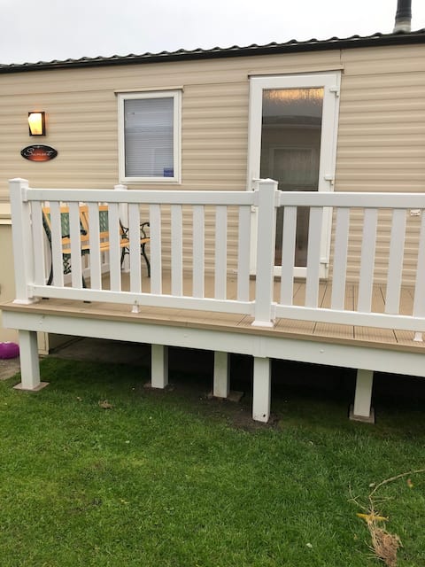 Lovely and cosy 3 bedroom caravan at Whitley Bay
